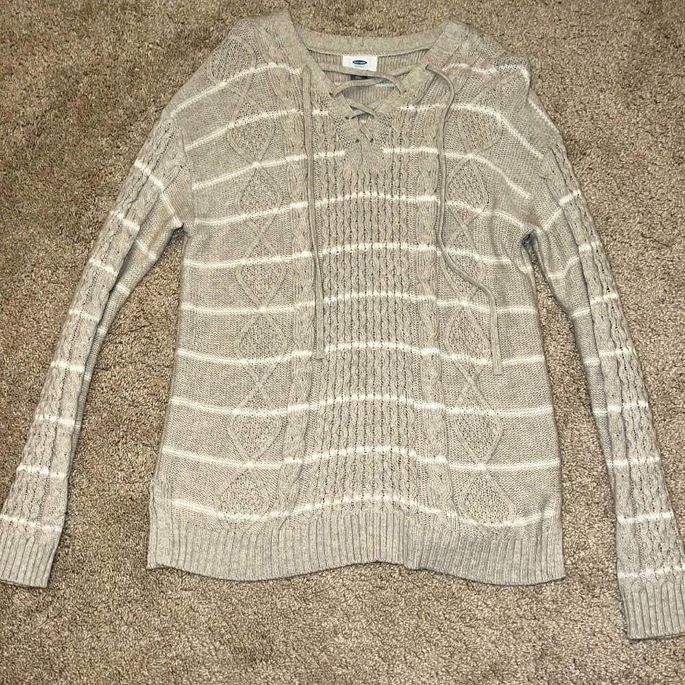 Old Navy beige sweater women’s S